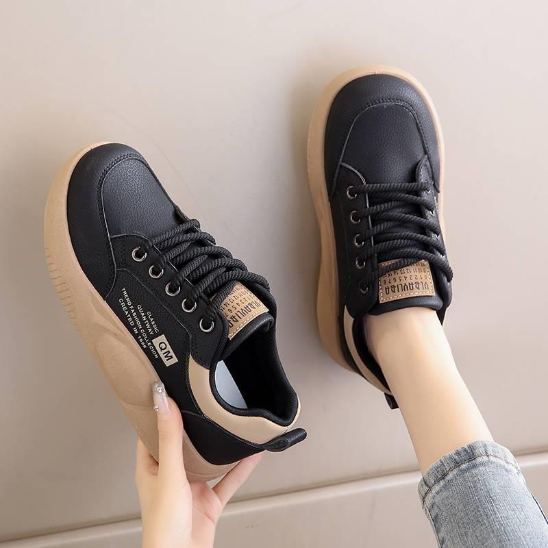 【Пар чевли 1960 МКД】👟Нови лежерни платформски чевли, мека и пропустлива кожа, удобна и мека потплата.